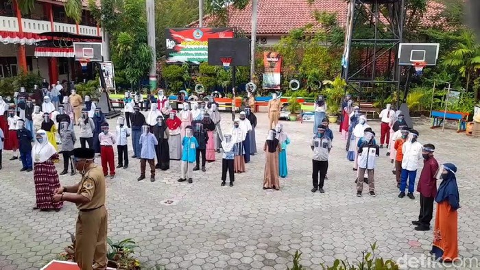 Suasana simulasi KBM di SMPN 2 Brebes