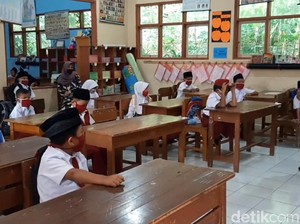 Belajar Daring Siswa SD di Tasikmalaya Ini Dibagi Zonasi per RT