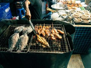 Pasar Seafood Dikaitkan dengan Ledakan Kasus COVID-19 di Thailand
