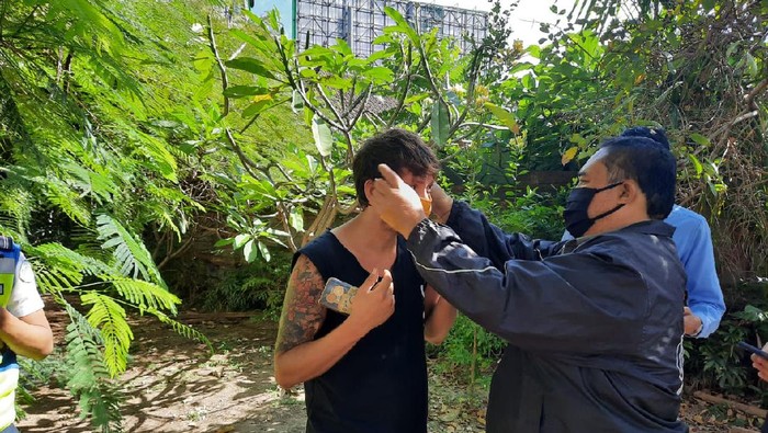 WN Rusia jadi gelandangan di Bali selama sebulan.