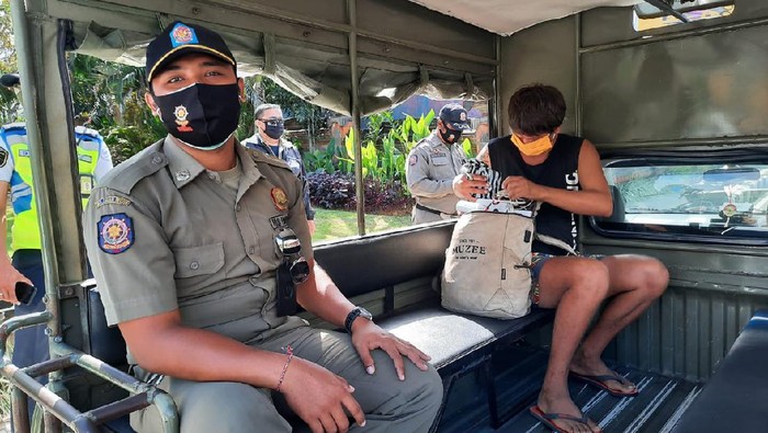 WN Rusia jadi gelandangan di Bali selama sebulan.