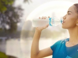 AQUA Ajak Penuhi Hidrasi Sehat & Mindfulness untuk Atasi Kecemasan