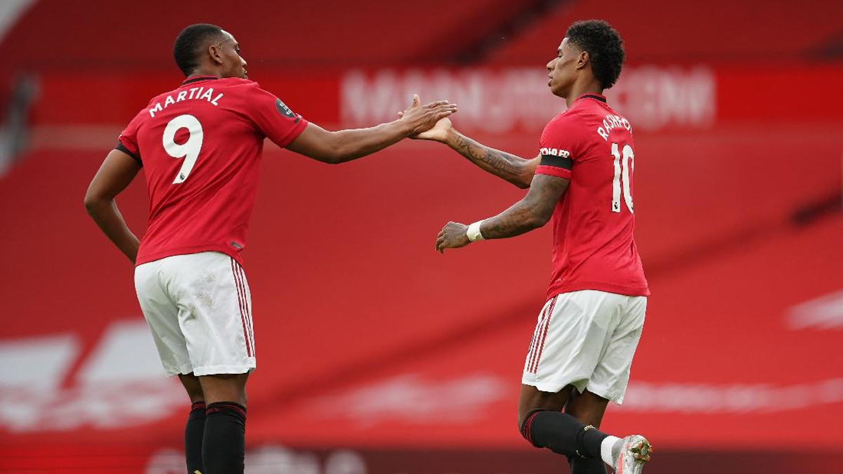 Kerja sama Anthony Martial dan Marcus Rashford kembali menghasilkan gol untuk Manchester United (Foto: Dave Thompson/Pool via Getty Images)