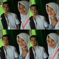 Namanya JAMAL, S.Pd. 2014 Dia masuk jadi guru honorer di SMA saya. Saya ngefans banget sama dia karena menurutku dia mirip salah satu artis Indo idolaku, apalagi dia guru baru kan auto klepek-klepek. Bukan hanya saya sih yang ngefans, hampir semua siswi di SMA saya ngefans. Lihat dong auranya. Tapi sayangnya dia gak ngajar di kelas saya, saya kelas 3 dan dia mengajar kelas 1 dan 2. Saking ngefansnya gua rela foto bareng dari belakang karena tidak berani ajakin foto.. malu, tulis @besseayuwk di TikTok yang sudah ia unggal pada (1/6/2020). Foto: Dok. Pribadi Ayu