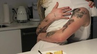 Sebelum resmi melamar Nicola, Brooklyn memang telah tinggal bersama kekasihnya ini. Selama pandemi COVID-19, mereka pilih karantina di Los Angeles. Foto: Instagram brooklynbeckhamteam