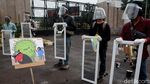 Cermin untuk DPR di Demo Tolak Omnibus Law
