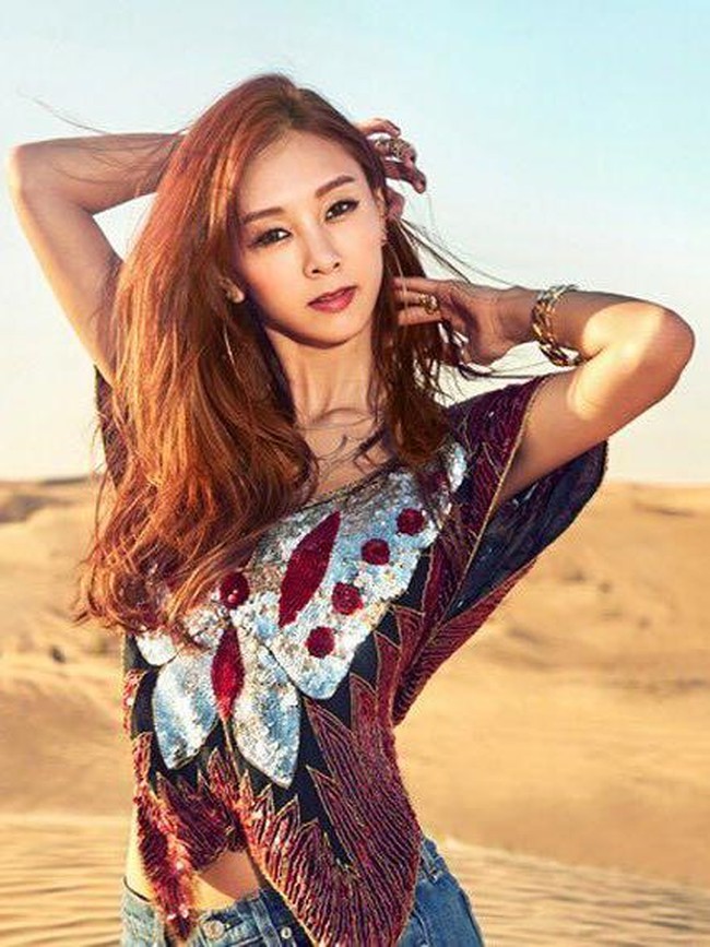 Selanjutnya ada Choi Jina. Selebriti Korea Selatan yang juga dikenal dengan sebutan G.NA pada tahun 2016 dikabarkan melakukan tindakan prostitusi. Berdasarkan laporan polisi Jina kabarnya dibayar sekitar Rp 420 juta. Awalnya Jina menyangkal rumor tersebut namum belakangan terungkap bahwa rumor tersebut memang benar adanya. Akibat dari perbuatannya itu, Jina didenda sekitar Rp 23 juta. Jina lalu meninggalkan CUBE pada Maret 2016. Foto: Instagram @missginachoi87