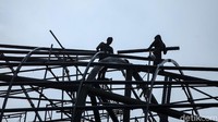 Padahal hal tersebut dapat berisiko dalam bekerja.