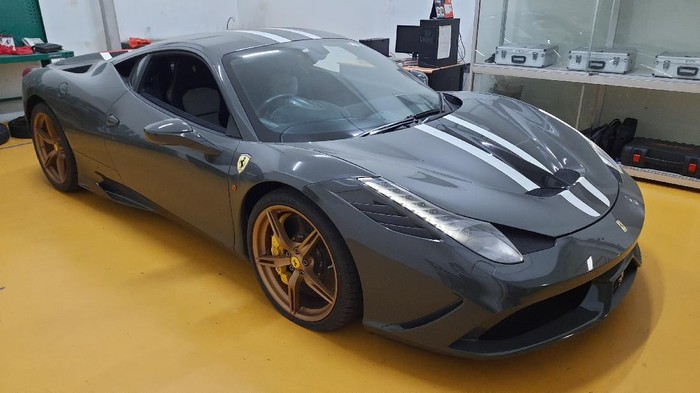 Ferrari Selundupan yang Disita Negara Dilelang Rp 10 Miliar