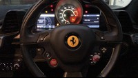 Ruang kemudi Ferrari 458 Speciale. Untuk mendukung kinerjanya, Ferrari Model 458 Speciale dilengkapi fitur Side Slip Control (SSC) dan kontrol traksi. Foto: Dok. KPKNL Palembang