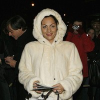 Wanita glamour tersebut pun kerap mengadakan pesta dan merokok cerutu. Tak heran jika Putri Hermine de Clermont-Tonnerre disebut sebagai putri dengan gaya hidup rock n roll.  Foto: Getty Images