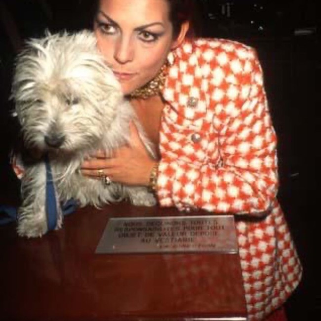 Hermine de Clermont-Tonnerre adalah putri dari Charles Henri dengan gelar bangsawan Duke of Clermont-Tonnerre ke-11 dan Anne Moranville. Hermine tidak secara resmi mendapatkan gelar putri.  Foto: dok. Instagram