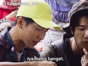 Lee Seung Gi dan Jasper Liu Jajan Lupis Mbah Satinem Saat ke Jogja