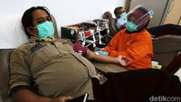 Tetapi saat pandemi COVID-19 terjadi hingga masa Pembatasan Sosial Berskala Besar (PSBB) diberlakukan, jumlah pendonor hanya 100 sampai 200 pendonor/harinya se-DKI Jakarta.