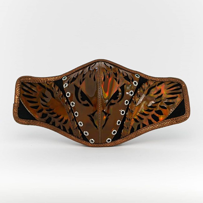 Diana Putri, pendiri sekaligus desainer Diana Couture juga merilis masker bernuansa burung Garuda. Not only the symbol of Indonesias Pancasila, the GARUDA bird was a defining beacon of Diana Coutures Career. It was the inspiration behind Dianas debut collection in New York Fashion Week that awarded her with the Best Designer S/S 2016 Award, tulis desainer yang karyanya pernah dipakai Ariana Grande. (Foto: Instagram/@dianamputri)