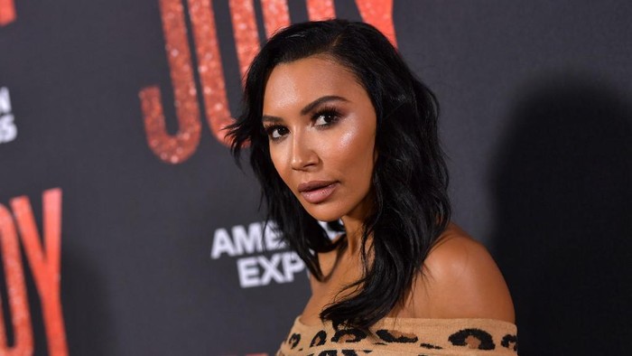 BEVERLY HILLS, CALIFORNIA - SEPTEMBER 19: Naya Rivera attends the LA premiere of Roadside Attractions 