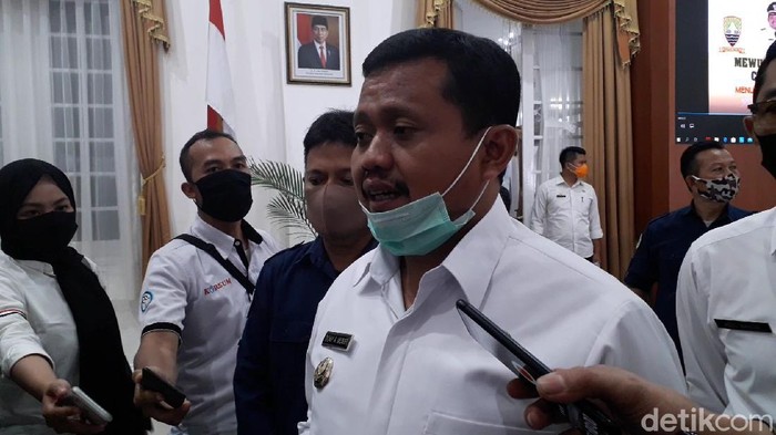 Pemkab Sumedang akan mengikuti kebijakan denda bagi warga tak bermasker