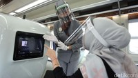 Kehadiran prami dan prama ini tentunya membantu para penumpang untuk mengetahui sejumlah hal terkait dengan fasilitas yang ada di dalam gerbong kereta.
