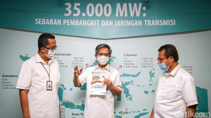 Ada Potongan Harga di Gebyar Kemerdekaan PLN Lho PLN memberikan potongan harga atau diskon tambah daya 'Super Wow' melalui program Gebyar Kemerdekaan. Penasaran?