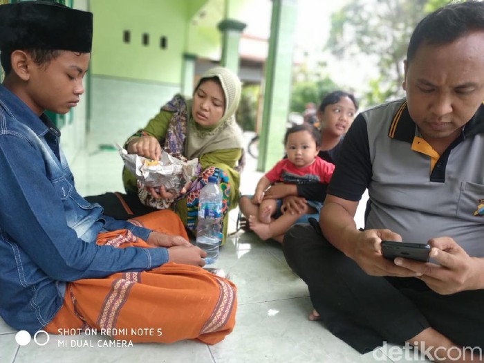 Bocah cianjur cari ibu di banyuwangi