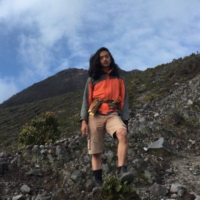 Hebat! Anak Muda Lulusan UGM Ini Pilih Jadi Petani, Ini Kisahnya