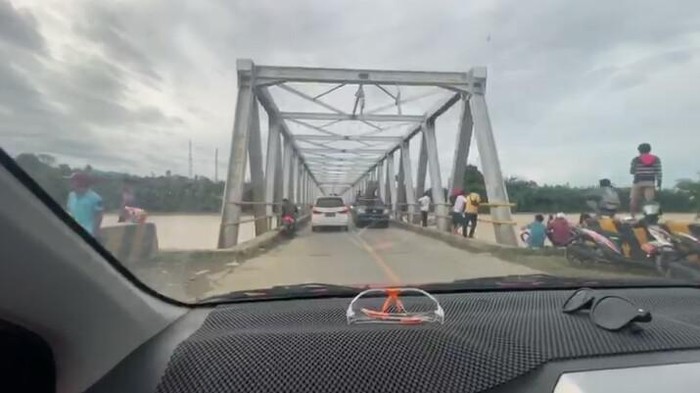 Jembatan Sabbang Rawan Runtuh Akibat Tergerus Banjir Luwu Utara