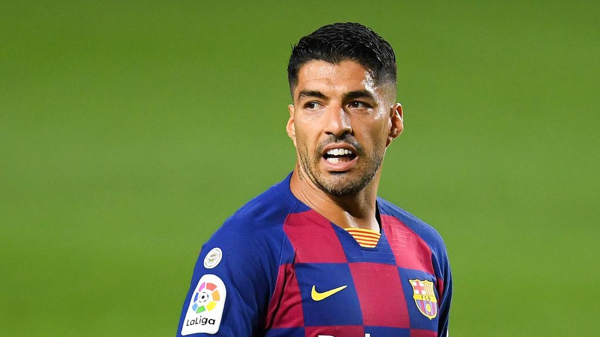 Luis Suarez masih berpeluang bertahan di Barcelona (Foto: Getty Images/David Ramos)
