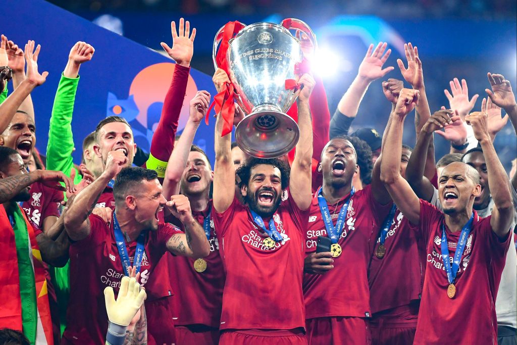 Mohamed Salah LIVERPOOL, ENGLAND - FEBRUARY 09: Jurgen Klopp, Manager of Liverpool celebrates victory with Mohamed Salah of Liverpool after the Premier League match between Liverpool FC and AFC Bournemouth at Anfield on February 9, 2019 in Liverpool, United Kingdom. (Photo by Alex Livesey/Getty Images)
