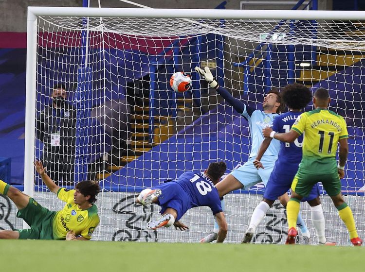 Momen Tandukan Giroud Menangkan Chelsea