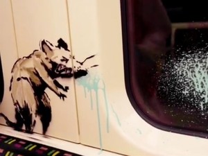 Mural Banksy di Gerbong Kereta Dihapus Pemerintah Inggris