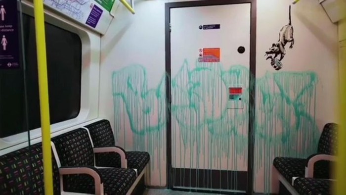 Mural Banksy di Kereta Bawah Tanah London