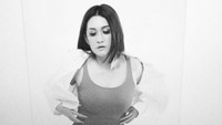Banyak yang bertanya kenapa Nafa Urbach masih tetap setia pada Zack Lee meskipun sudah disakiti berkali-kali. Dok. instagram/nafaurbach