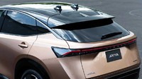 Dari tampangnya, Ariya dapat dikatakan terlihat jauh lebih sporty daripada crossover Nissan lainnya. Mobil ini tidak memiliki banyak garis tajam yang sedan ramai digunakan saat ini. Ariya memilih tampilan yang lebih lembut dan lebih ramah keluarga. Foto: insideevs