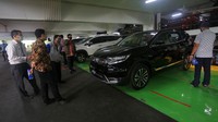 MUF mengadakan pameran otomotif digital dengan tawaran bunga 0% dan cicilan Rp 19 ribu per hari bagi yang berminat membeli motor dan mobil secara kredit.
