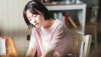 Park Gyu Young, aktris cantik berusia 27 tahun (usia Korea) kini tengah membintangi drakor Its Okay To Not Be Okay. Ia di sana berperan sebagai Nam Ju Ri. Foto: Instagram @lavieenbluu