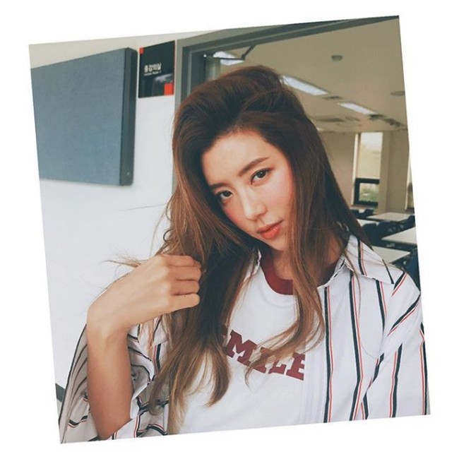 Berdasarkan laporan Star News, Park Han Byul menghapus jejak hidupnya di Seoul dan pindah ke Pulau Jeju bersama sang suami dan anaknya. Foto: Instagram/@onestar_p