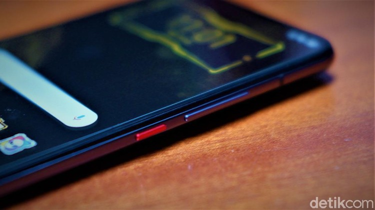 Poco F2 Pro