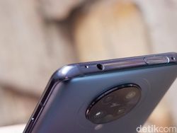 Unboxing Poco F2 Pro, Ponsel Gahar Xiaomi Harga Rp 7 Juta