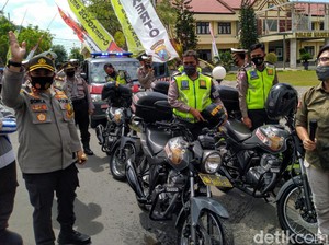 Tim Mobil-Motor Dolan-dolan Edukasi Warga Mojokerto Tentang Protokol Kesehatan