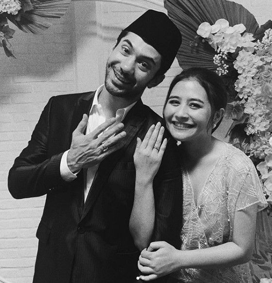 prilly latuconsina dan reza rahadian