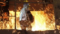 Diprediksi untuk jangka panjang dimana masyarakat dunia akan tergantung dengan energi baterei Indonesia akan menjadi sumber energi utama itu. ANTARA FOTO/JOJON
