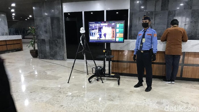 Protokol kesehatan di gedung DPR (Rolando Fransiscus Sihombing/detikcom)