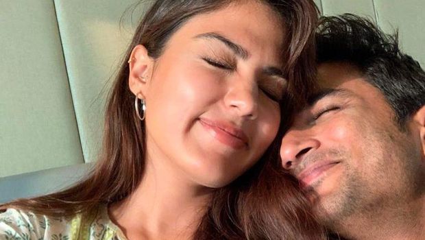 Rhea Chakraborty dan Sushant Singh Rajput