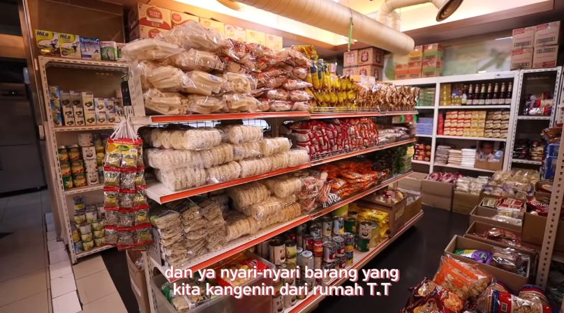 Begini Suasana Supermarket Indonesia Terbesar yang Ada di 