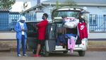Warga Zimbabwe Ramai-ramai Jualan di Mobil Saat Pandemi
