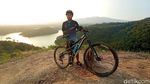 Potret Bukit Raja Ampat tapi Bukan di Papua