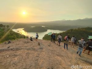 Potret Bukit Raja Ampat tapi Bukan di Papua