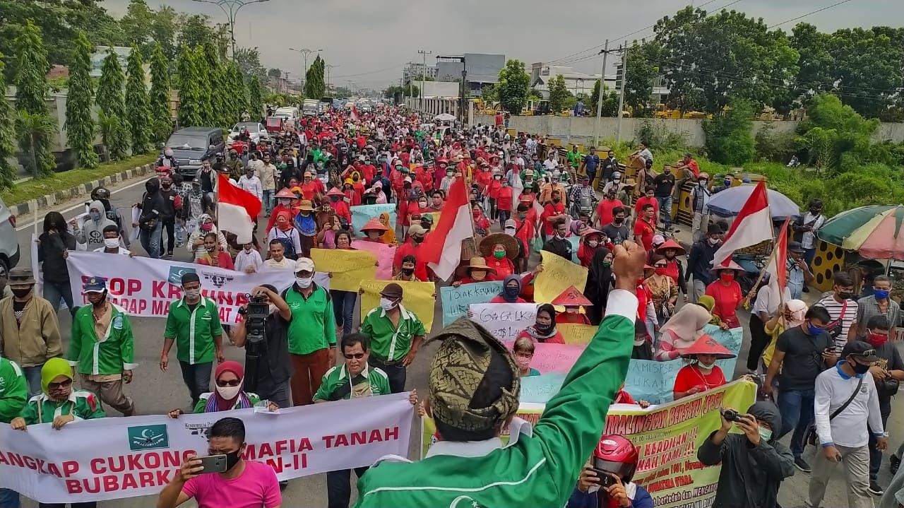 Demo tolak Omnibus Law di Medan (Ahmad Arfah-detikcom)