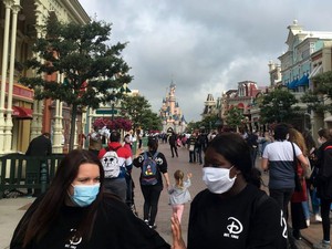 Kini, Giliran Disneyland Paris yang Kembali Sambut Pengunjung