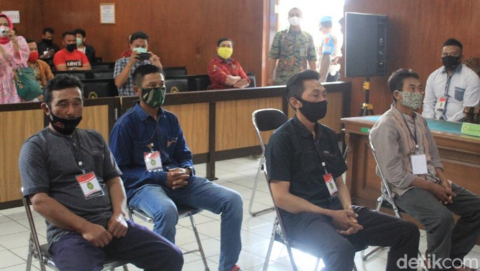Empat petani kabupaten bandung divonis bersalah
